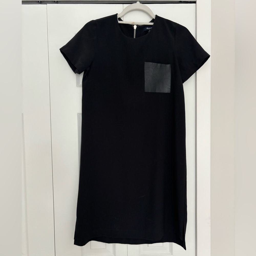 Madewell Black Short Sleeve Dress with Pocket